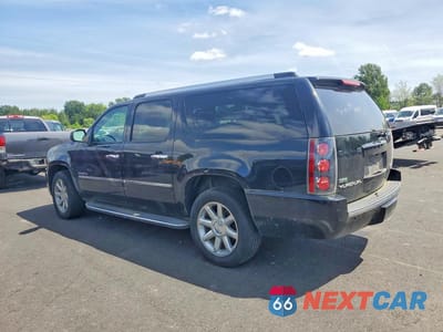 Drugie zdjęcie samochodu z przodu: 2011 GMC YUKON XL DENALI VIN:1GKS2MEF9BR188415 - miniatura