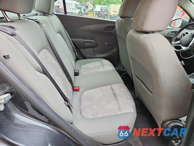 Zdjęcie 10 z 12 samochodu: 2018 CHEVROLET SONIC LS VIN:1G1JB5SG8J4110853 - miniatura