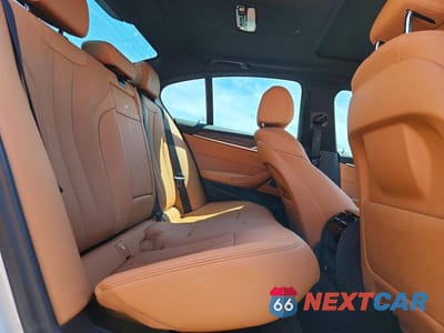 Zdjęcie 10 z 12 samochodu: 2022 BMW 530 I VIN:WBA53BH00NCK88814 - miniatura