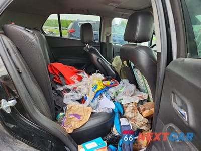 Zdjęcie 10 z 12 samochodu: 2019 CHEVROLET TRAX 1LT VIN:3GNCJLSBXKL383310 - miniatura