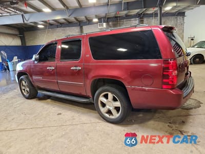 Drugie zdjęcie samochodu z przodu: 2008 CHEVROLET SUBURBAN K1500 LS VIN:3GNFK16388G148746 - miniatura