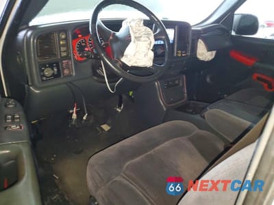Zdjęcie 8 z 12 samochodu: 2001 CHEVROLET SILVERADO K1500 VIN:1GCEK19T01E242178 - miniatura