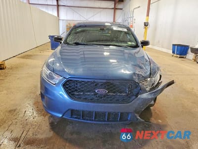 Piąte zdjęcie samochodu w środku: 2018 FORD TAURUS POLICE INTERCEPTOR VIN:1FAHP2MT5JG133530 - miniatura