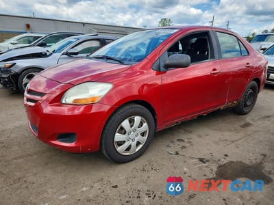 2007 TOYOTA YARIS BASE JTDBT923771142698 - główne zdjęcie licytacji z USA - miniatura