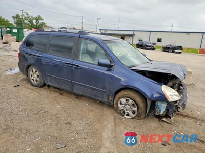 Czwarte zdjęcie samochodu z boku: 2006 KIA SEDONA LX VIN:KNDMB233866039423 - miniatura