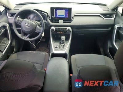 Zdjęcie 8 z 13 samochodu: 2024 TOYOTA RAV4 LE VIN:JTMLWRFV0RD238827 - miniatura