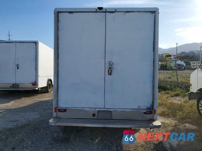 Zdjęcie 6 z 13 samochodu: 2018 CHEVROLET EXPRESS BOX TRUCK VIN:1GB3GSCG3J1332348 - miniatura