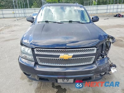 Piąte zdjęcie samochodu w środku: 2014 CHEVROLET SUBURBAN C1500 LT VIN:1GNSCJE07ER229669 - miniatura