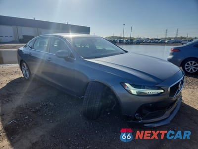 Czwarte zdjęcie samochodu z boku: 2018 VOLVO S90 T5 MOMENTUM VIN:LVY102AK3JP043720 - miniatura