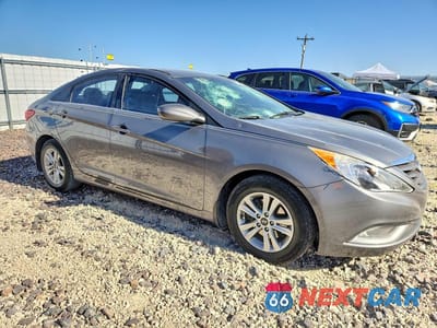 Czwarte zdjęcie samochodu z boku: 2013 HYUNDAI SONATA GLS VIN:5NPEB4AC9DH754622 - miniatura