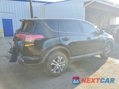 Trzecie zdjęcie samochodu z tyłu: 2018 TOYOTA RAV4 LE VIN:2T3BFREV8JW741347 - miniatura