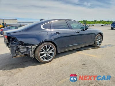 Trzecie zdjęcie samochodu z tyłu: 2017 VOLVO S90 T6 MOMENTUM VIN:YV1A22MK7H1014595 - miniatura