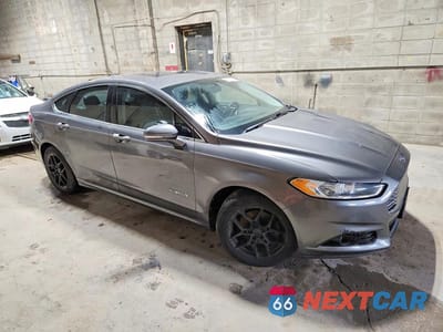Czwarte zdjęcie samochodu z boku: 2013 FORD FUSION SE HYBRID VIN:3FA6P0LU2DR227271 - miniatura
