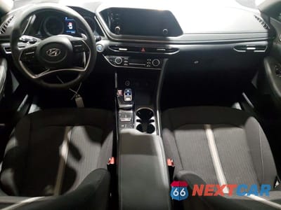 Zdjęcie 8 z 12 samochodu: 2021 HYUNDAI SONATA HYBRID BLUE VIN:KMHL24JJ2MA029176 - miniatura