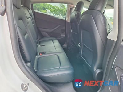 Zdjęcie 10 z 13 samochodu: 2022 TESLA MODEL Y VIN:7SAYGDEE3NF435102 - miniatura
