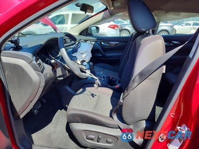 Zdjęcie 7 z 14 samochodu: 2017 NISSAN ROGUE SPORT SV VIN:JN1BJ1CR0HW116882 - miniatura