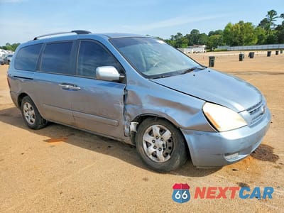 Czwarte zdjęcie samochodu z boku: 2010 KIA SEDONA LX VIN:KNDMG4C3XA6344945 - miniatura