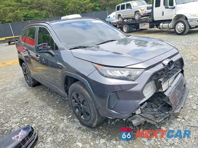 Czwarte zdjęcie samochodu z boku: 2019 TOYOTA RAV4 LE VIN:JTMH1RFV2KD011133 - miniatura
