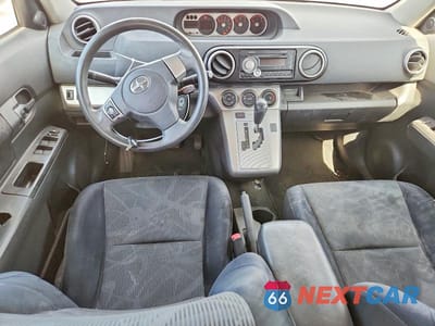 Zdjęcie 8 z 14 samochodu: 2011 SCION XB BASE VIN:JTLZE4FE4B1122736 - miniatura