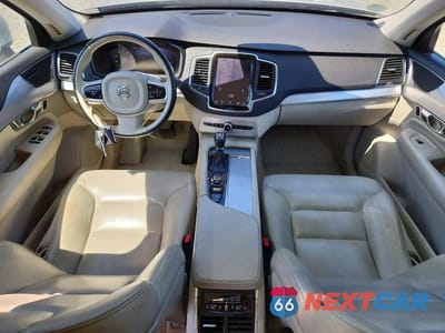 Zdjęcie 8 z 13 samochodu: 2016 VOLVO XC90 T6 VIN:YV4A22PK5G1039783 - miniatura