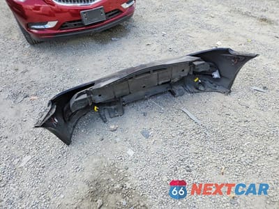 Zdjęcie 12 z 13 samochodu: 2005 CHEVROLET CORVETTE VIN:1G1YY24U955108026 - miniatura
