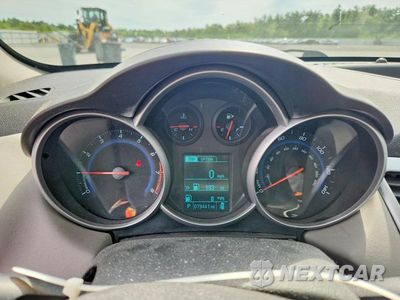 Zdjęcie 9 z 12 samochodu: 2013 CHEVROLET CRUZE LS VIN:1G1PA5SG0D7295559 - miniatura