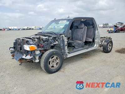 2004 GMC NEW SIERRA C1500 2GTEC19T141203652 - główne zdjęcie licytacji z USA - miniatura