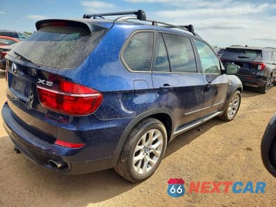 Trzecie zdjęcie samochodu z tyłu: 2011 BMW X5 VIN:5UXZV4C53BL405700 - miniatura