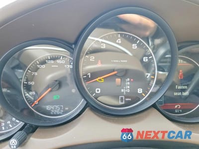 Zdjęcie 9 z 12 samochodu: 2013 PORSCHE CAYENNE VIN:WP1AA2A26DLA00021 - miniatura