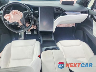 Zdjęcie 8 z 12 samochodu: 2021 TESLA MODEL X VIN:5YJXCBE28MF323229 - miniatura