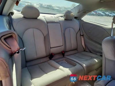 Zdjęcie 10 z 12 samochodu: 2004 MERCEDES-BENZ CLK 320C VIN:WDBTJ65J34F079650 - miniatura