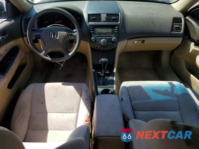 Zdjęcie 8 z 12 samochodu: 2003 HONDA ACCORD LX VIN:JHMCM56363C076582 - miniatura