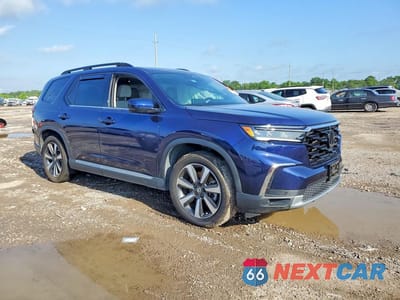Czwarte zdjęcie samochodu z boku: 2023 HONDA PILOT ELITE VIN:5FNYG1H83PB054807 - miniatura