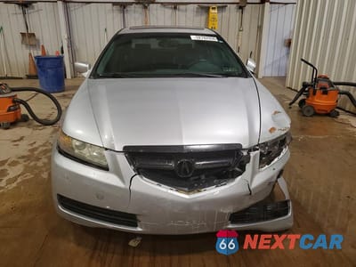 Piąte zdjęcie samochodu w środku: 2005 ACURA TL VIN:19UUA66215A036275 - miniatura