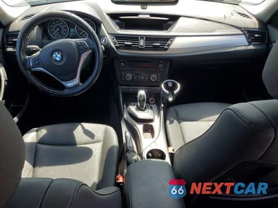 Zdjęcie 8 z 14 samochodu: 2015 BMW X1 SDRIVE28I VIN:WBAVM1C52FV314409 - miniatura