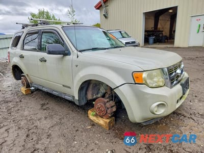Czwarte zdjęcie samochodu z boku: 2008 FORD ESCAPE XLT VIN:1FMCU93188KB99482 - miniatura