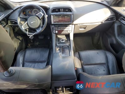 Zdjęcie 8 z 13 samochodu: 2018 JAGUAR F-PACE PRESTIGE VIN:SADCK2FX0JA294328 - miniatura