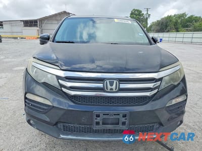 Piąte zdjęcie samochodu w środku: 2016 HONDA PILOT TOURING VIN:5FNYF6H99GB115148 - miniatura