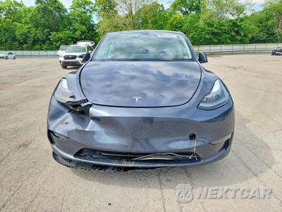 Piąte zdjęcie samochodu w środku: 2023 TESLA MODEL Y VIN:7SAYGAEE3PF878495 - miniatura