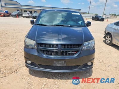 Piąte zdjęcie samochodu w środku: 2019 DODGE GRAND CARAVAN GT VIN:2C4RDGEGXKR670769 - miniatura