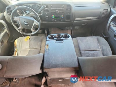 Zdjęcie 8 z 12 samochodu: 2013 CHEVROLET SILVERADO K1500 LT VIN:3GCPKSE73DG257830 - miniatura