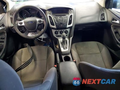 Zdjęcie 8 z 12 samochodu: 2013 FORD FOCUS SE VIN:1FADP3F2XDL118249 - miniatura
