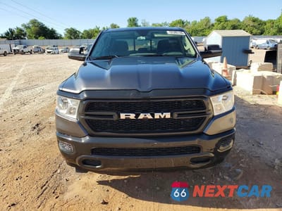 Piąte zdjęcie samochodu w środku: 2019 RAM 1500 TRADESMAN VIN:1C6RREGT8KN541210 - miniatura
