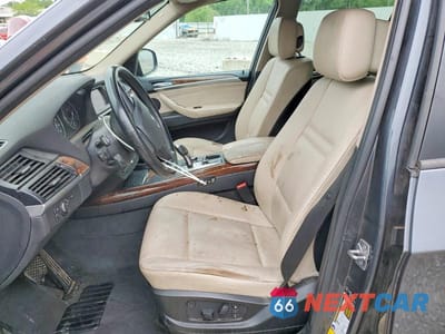 Zdjęcie 7 z 14 samochodu: 2013 BMW X5 XDRIVE35I VIN:5UXZV4C58D0B03102 - miniatura