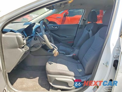Zdjęcie 7 z 12 samochodu: 2019 HYUNDAI IONIQ BLUE VIN:KMHC65LC1KU129046 - miniatura