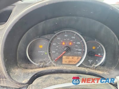 Zdjęcie 9 z 12 samochodu: 2013 TOYOTA YARIS 5-DOOR L VIN:JTDKTUD35DD549073 - miniatura