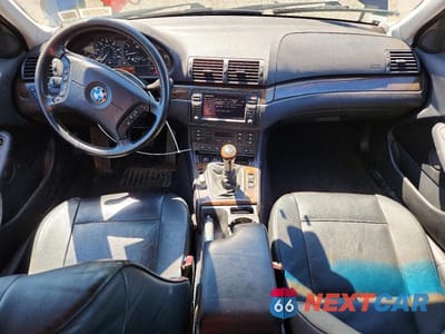 Zdjęcie 8 z 12 samochodu: 2004 BMW 325 XI VIN:WBAEU334X4PF60924 - miniatura
