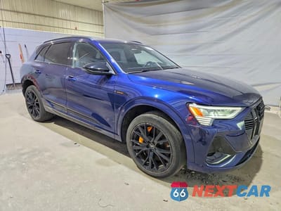 Czwarte zdjęcie samochodu z boku: 2022 AUDI E-TRON CHRONOS VIN:WA1VABGE0NB015345 - miniatura