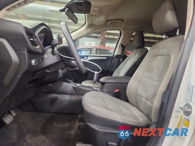 Zdjęcie 7 z 13 samochodu: 2020 FORD ESCAPE SE VIN:1FMCU9G64LUA64812 - miniatura