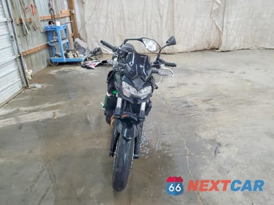 Drugie zdjęcie samochodu z przodu: 2025 KAWASAKI ER650 N VIN:ML5EREN12SDAF1787 - miniatura